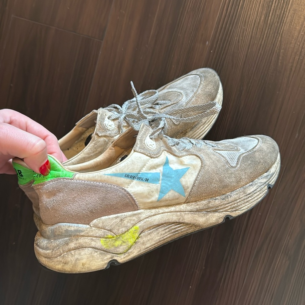 Size 8 golden goose sneakers